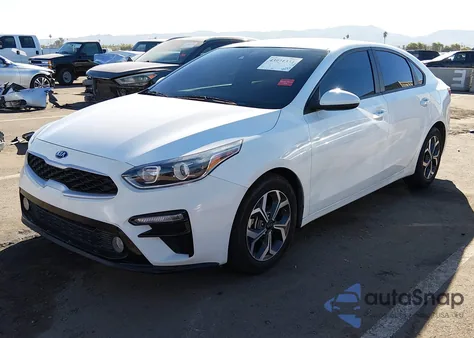 2021 Kia Forte Lxs из США, поврежденный, VIN 3KPF24AD6ME340165